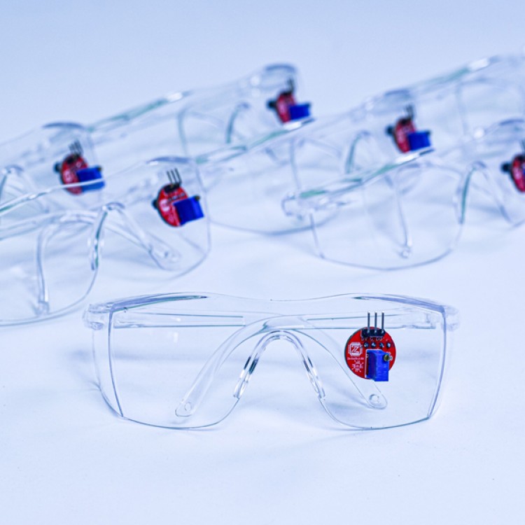 Infrared Eye Blink Sensor with Goggles_ZerOne
